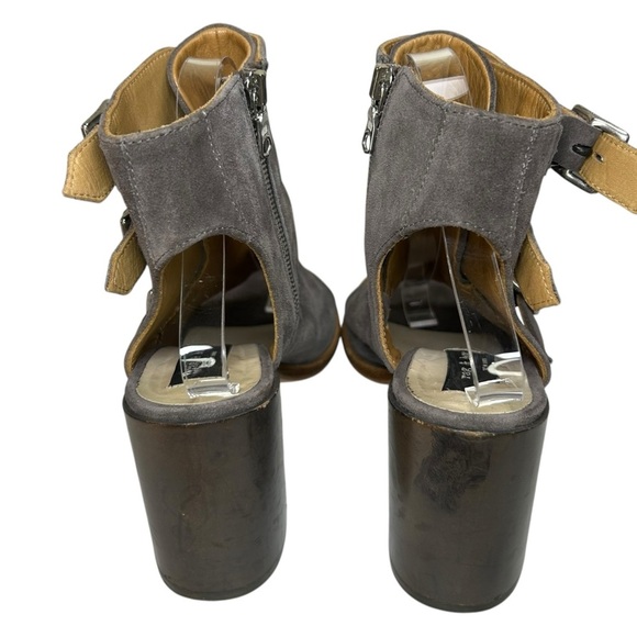 Rag & Bone - Women’s ‘Marta' Suede, Cut-Out Bootie - Grey, Size 38.5 IT, 8.5 US - Picture 6 of 16